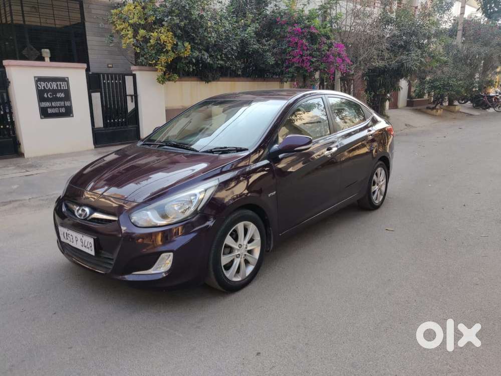 Hyundai Fluidic Verna 1.6 Vtvt Sx, 2011, Petrol