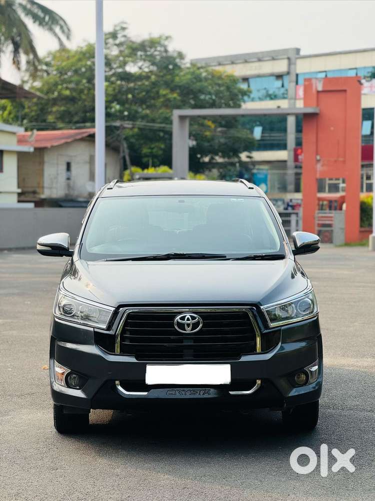 Toyota Innova Crysta 2.4 V, 2017, Diesel