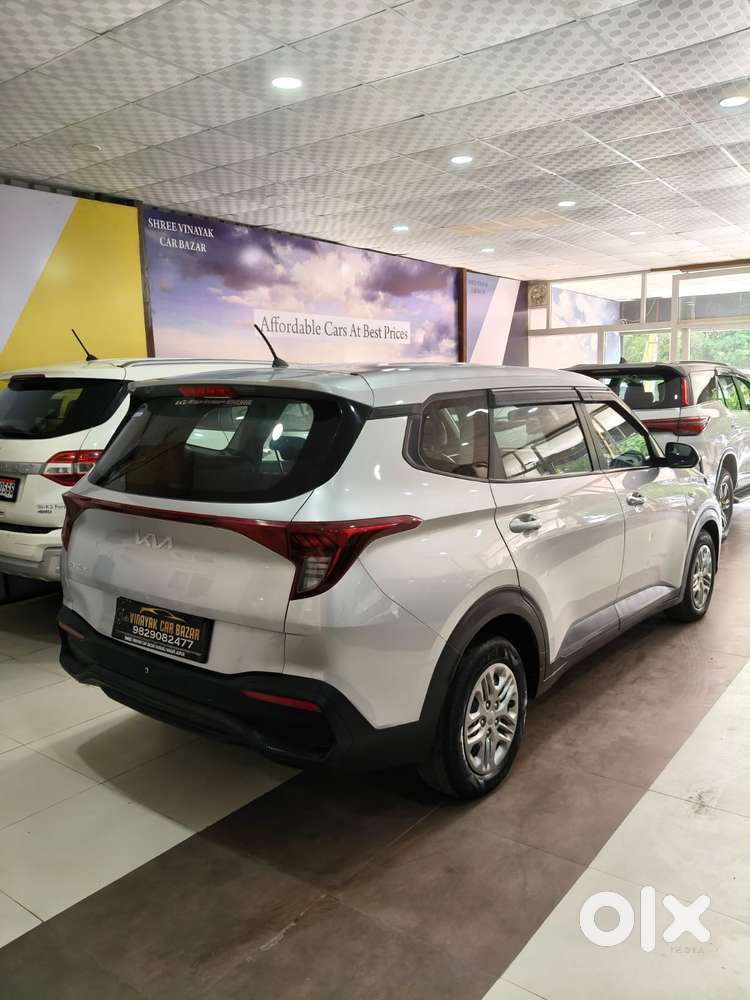 Kia Carens G 1.5 6mt Premium (o) 7-seater, 2023, Petrol