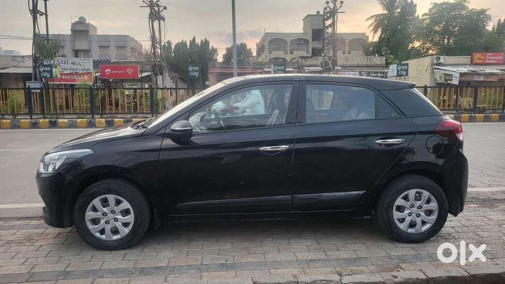 Hyundai 2016 Manual Petrol & Cng Car
