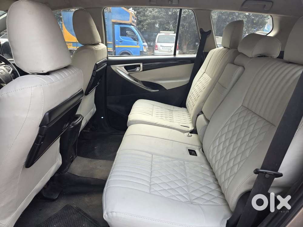 Toyota Innova Crysta 2.4 V, 2016, Diesel