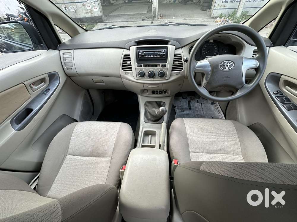 Toyota Innova 2.5 G (diesel) 7 Seater Bs Iv, 2014, Diesel
