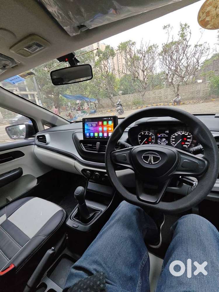 Tata Altroz 1.2 Xe, 2023, Petrol