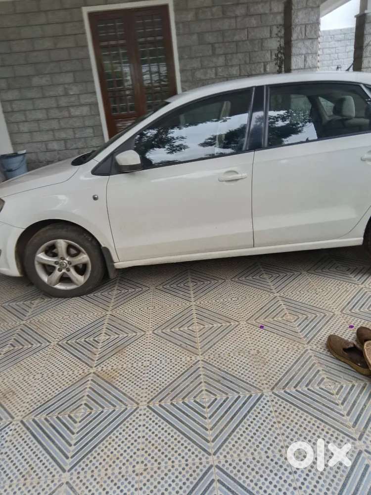 Skoda Rapid 1.6 Elegance 2013