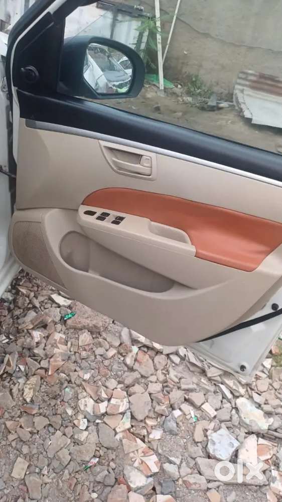 Maruti Suzuki Dzire 2020 Cng & Hybrids 175000 Km Driven