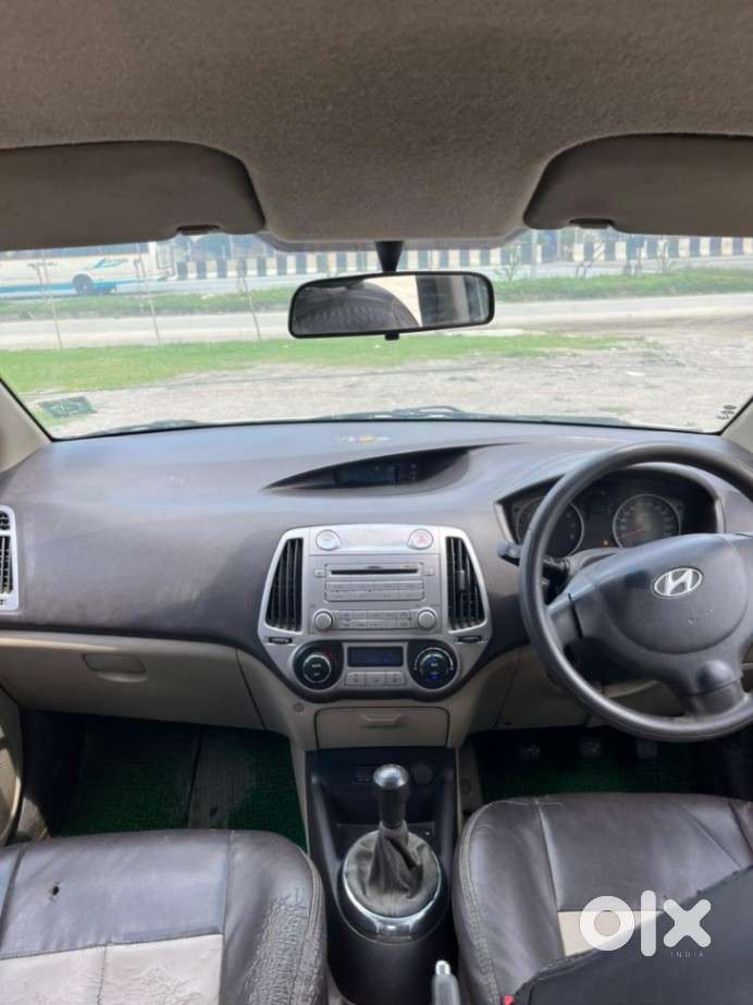 Hyundai I20 Magna 1.2 Mt, 2011, Petrol