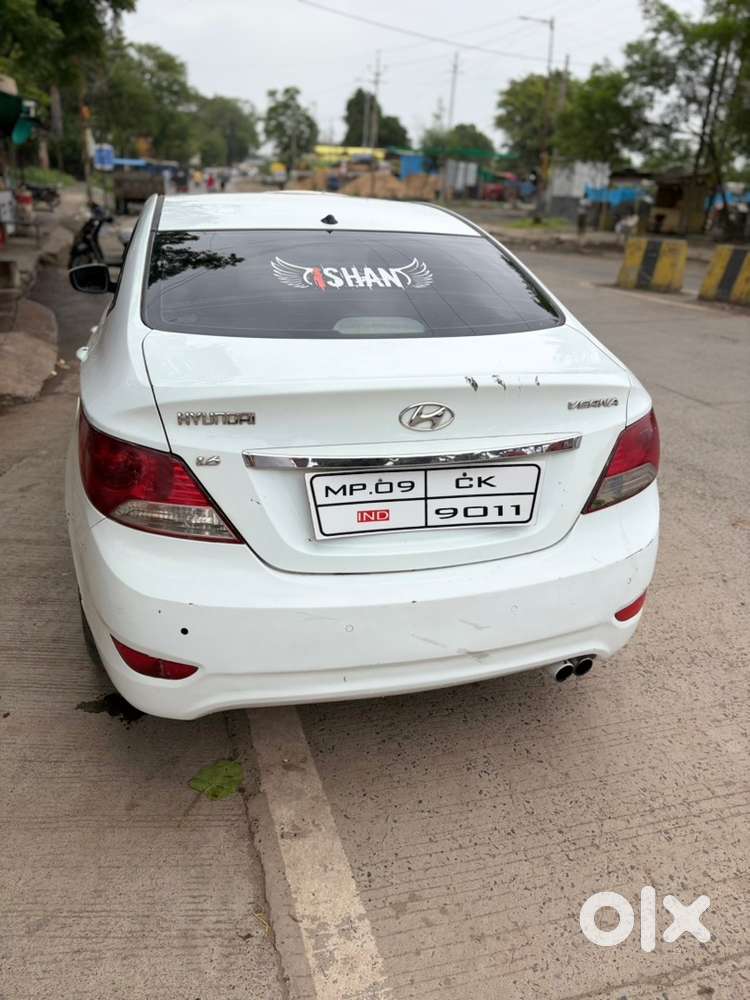 Hyundai Fluidic Verna 2012 Diesel Manual