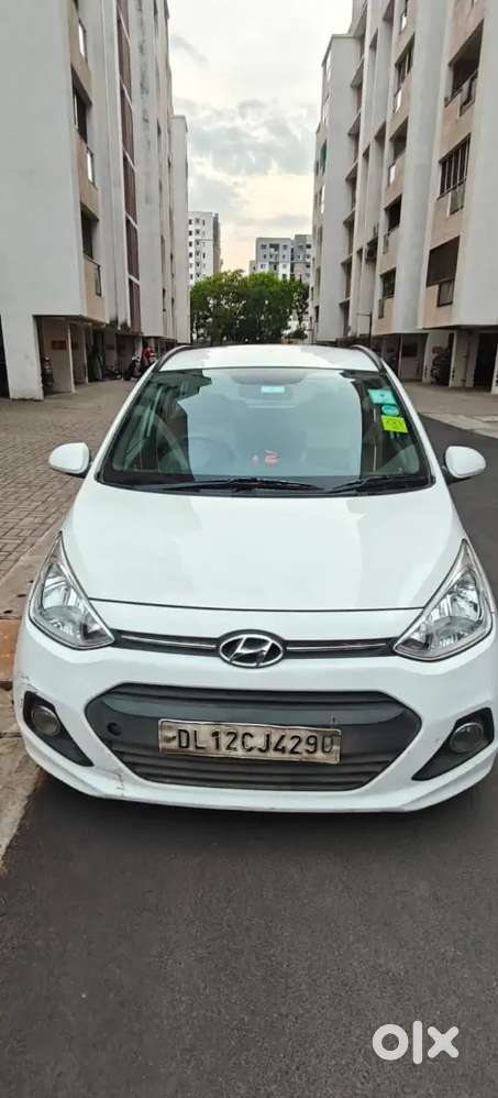 Hyundai Grand I10 Sportz 2016 Petrol Manual