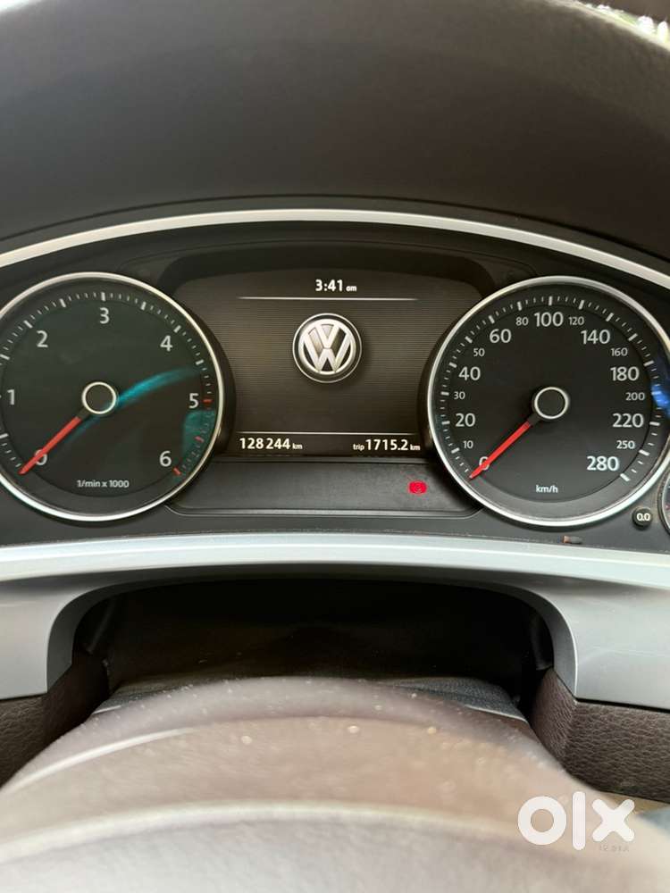 Volkswagen Touareg 2012 Diesel 128000 Km Driven