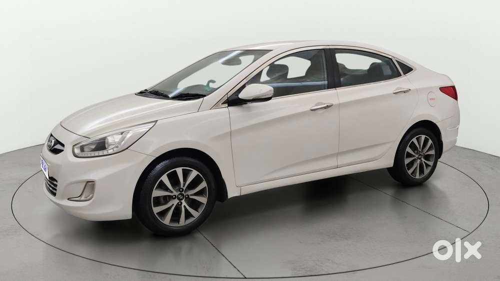 Hyundai Verna Fluidic 1.6 Vtvt Sx Opt, 2014, Petrol