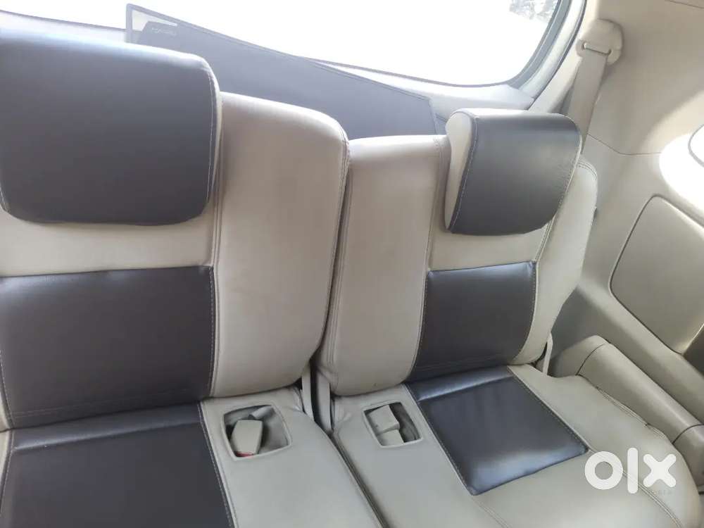 Toyota Innova 2006 Cng & Hybrids 129390 Km Driven