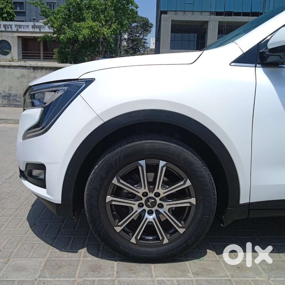 Mahindra Xuv700 2.0 Ax 7 Petrol At Luxury Pack Str, 2023, Petrol