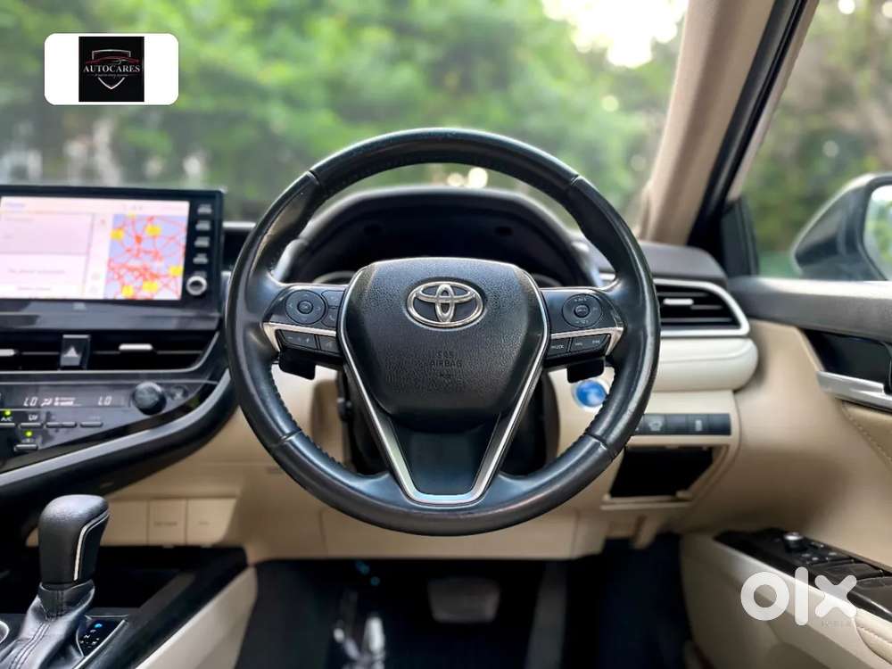 Toyota Camry Hybrid, 2022, Petrol