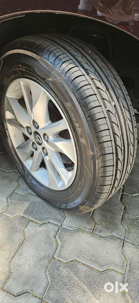 Toyota Innova Crysta 2.8z Automatic, 2017, Diesel