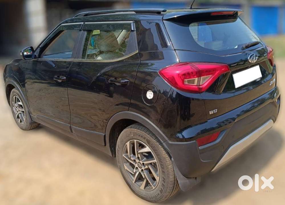 Xuv300 W8(o) Turbo  Aug 2022  7.8k Km  Imt  Top Model  Like New