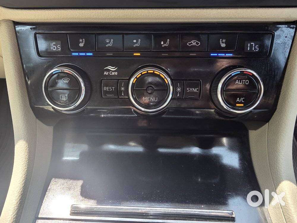 Skoda Superb 2.0 Tsi At L&k, 2021, Petrol