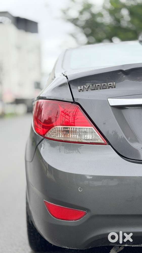 Hyundai Verna Petrol 2011 Year