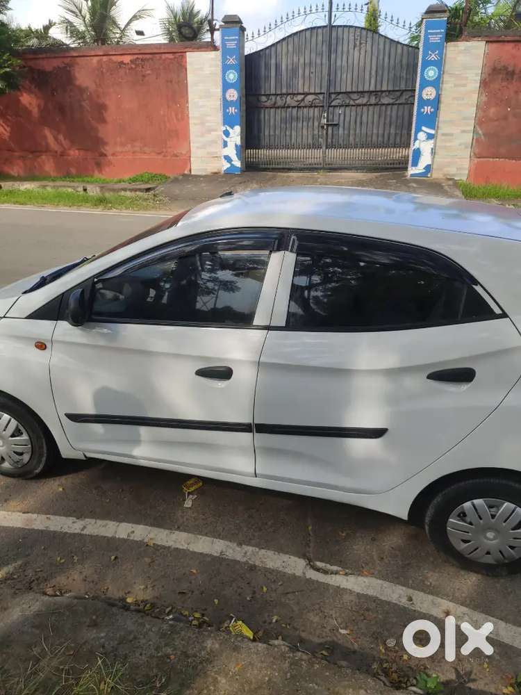 Hyundai Eon D-lite 2015 /64k Km Run/ac & Music System Urgent Sale.