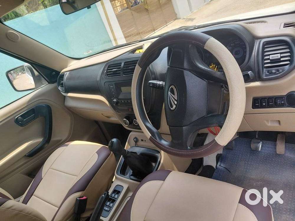 Mahindra Tuv 300 T6 Plus, 2019, Diesel