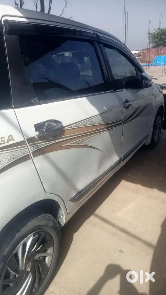 2016 Maruti Suzuki Ertiga Anniversary Edition