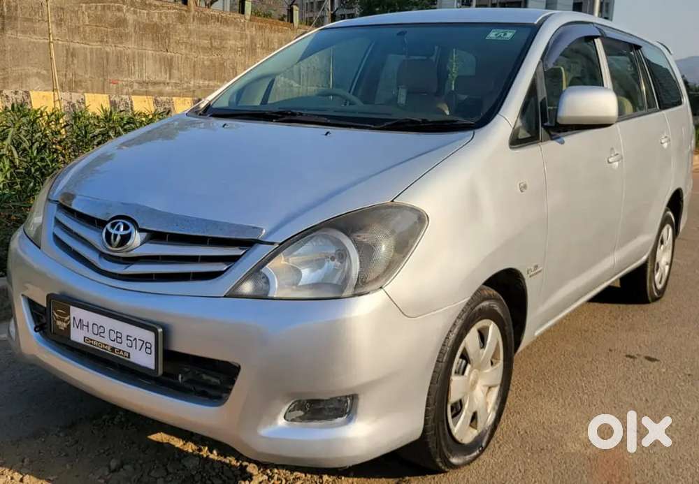 Toyota Innova Hycross 2011 113000 Km