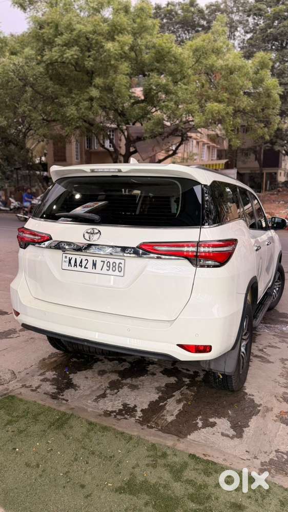 Toyota Fortuner 2022 At 2wd Petrol  29k Km  Genuine Suv