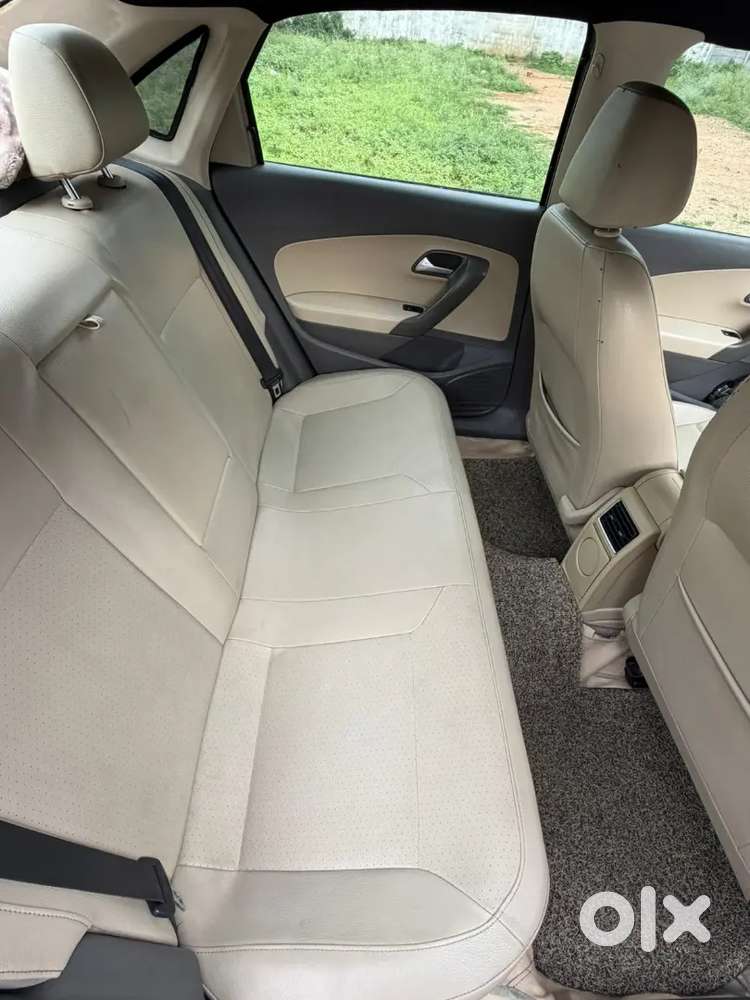 Volkswagen Vento Diesel, 2015 Model // Highline Topend // 113500 Km
