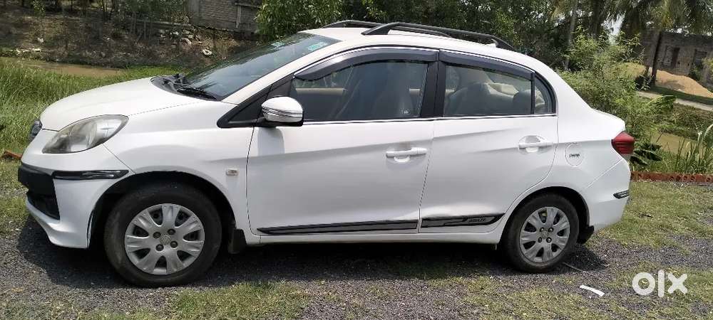Honda Amaze 2nd Gen 2014 Petrol 85000 Km Driven