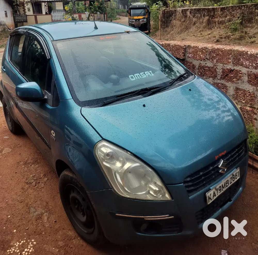 Power Stearing, Power Window, Centre Lock .