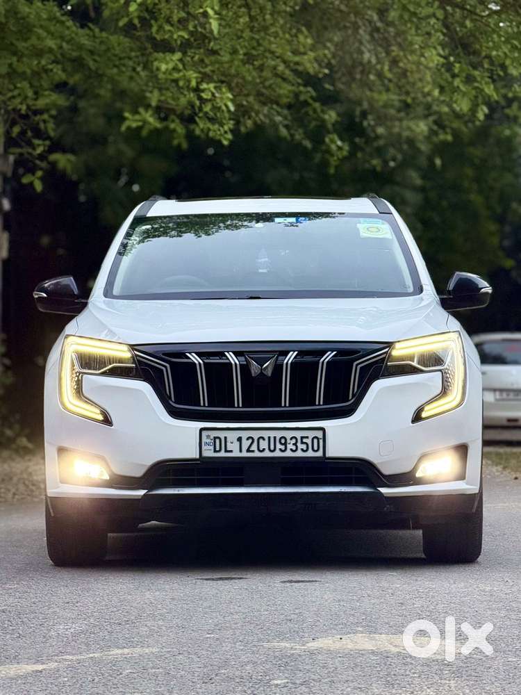 Mahindra Xuv700 2.0 Ax 5 Petrol Mt 7 Str, 2022, Petrol