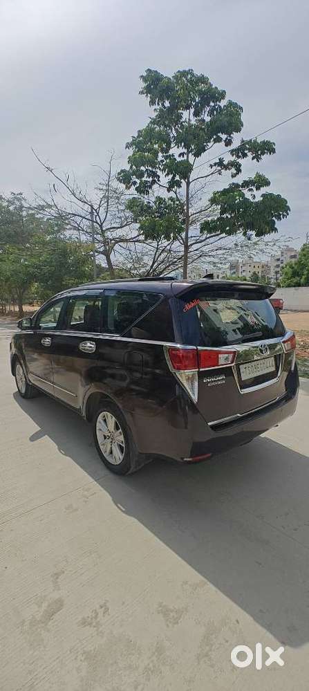 Toyota Innova Crysta 2.7 Zx At, 2016, Diesel