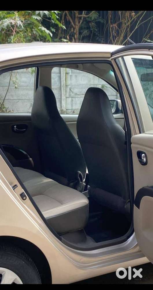 Hyundai I10 Sportz At, 2011, Petrol