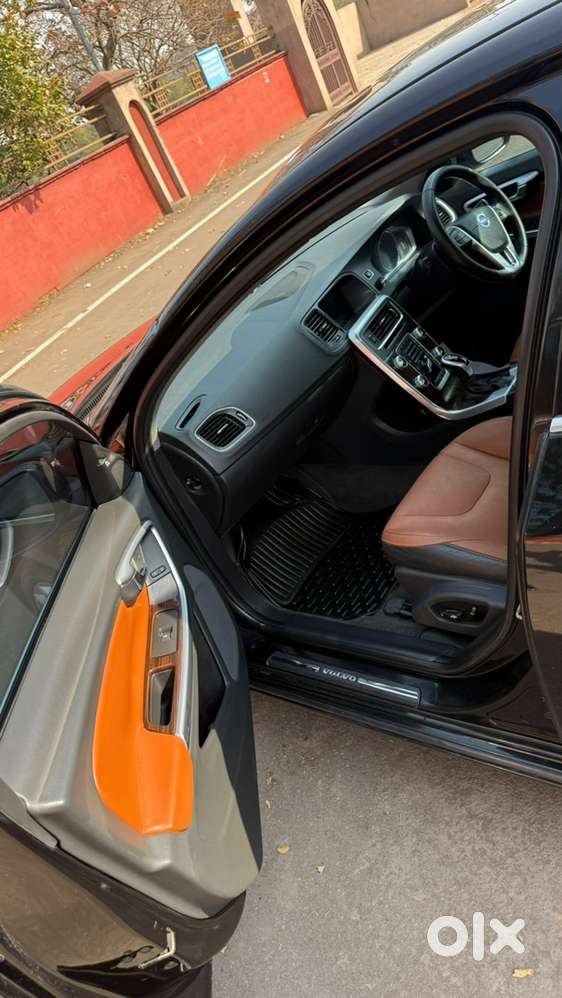 Volvo S60 2017 Diesel Well Maintained