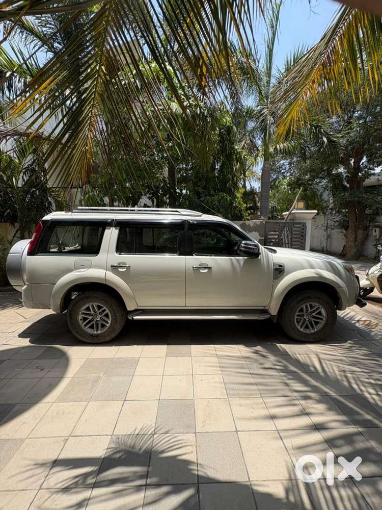Ford Endeavour Well Maintained With Excellent Tyre And Original Colour