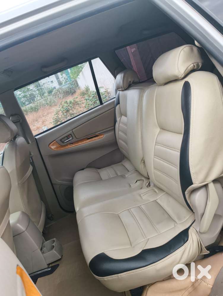 Toyota Innova 2.5 Ev Ps 8 Str Bs-iii, 2009, Diesel