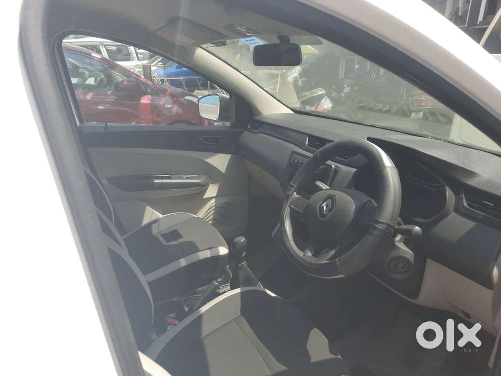 Renault Triber Rxl, 2022, Petrol