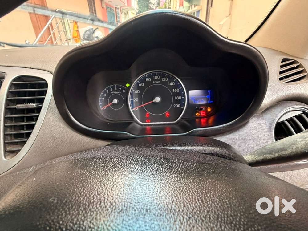 Hyundai I10 Sportz 2013