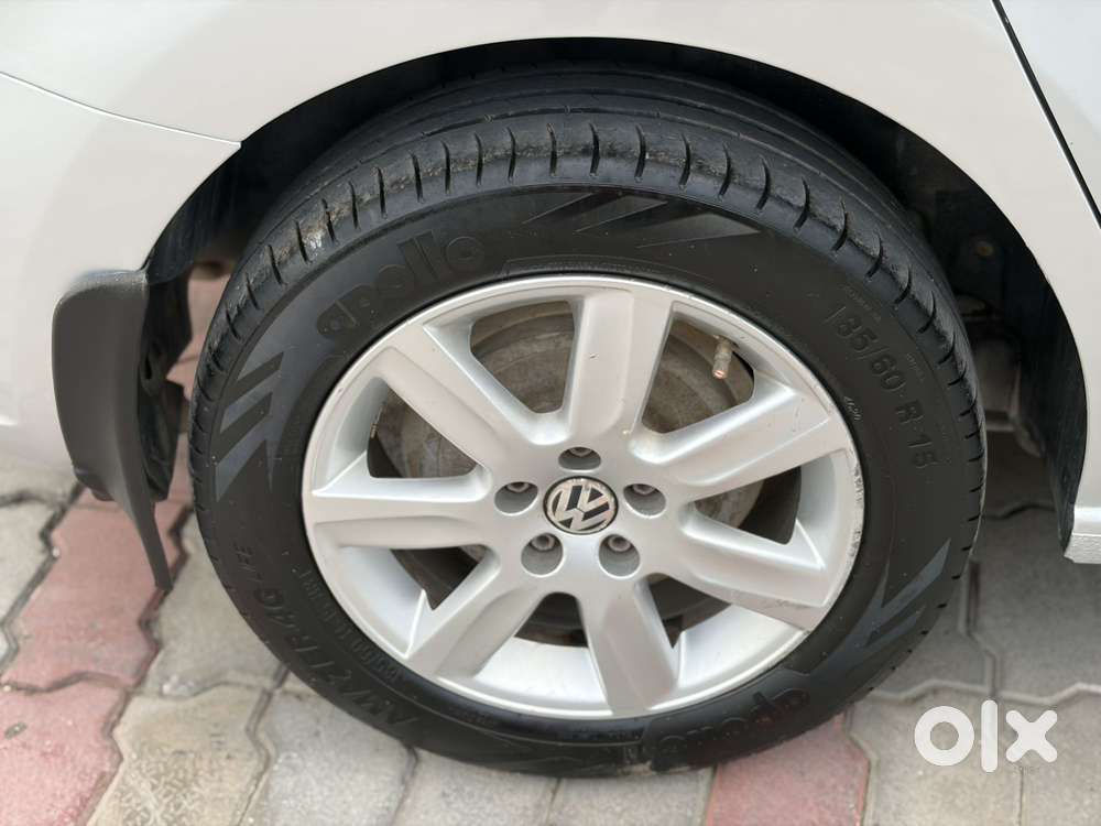 Volkswagen Vento Petrol Highline, 2012, Petrol