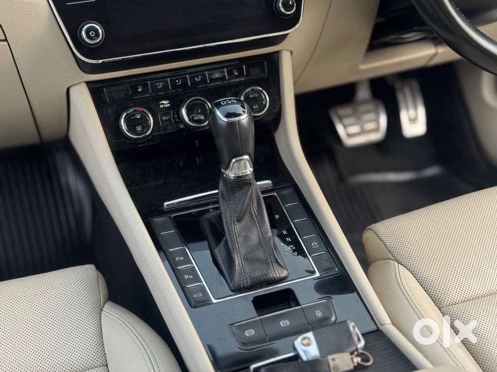 Skoda Superb 2.0 L&k Tsi At, 2019, Petrol