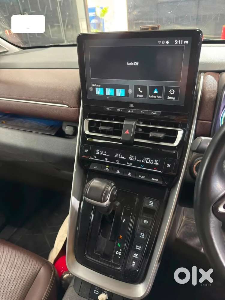 Toyota Innova Hycross 2.0 Zx Hybrid 7 Str, 2025, Petrol