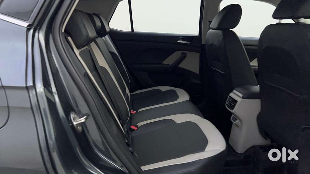 Volkswagen Taigun Topline 1.0 Tsi At (electric Seats), 2022, Petrol