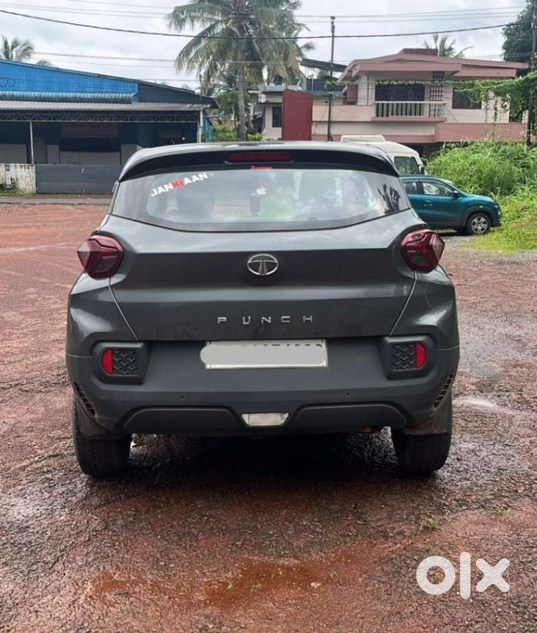 Tata Punch, 2022, Petrol