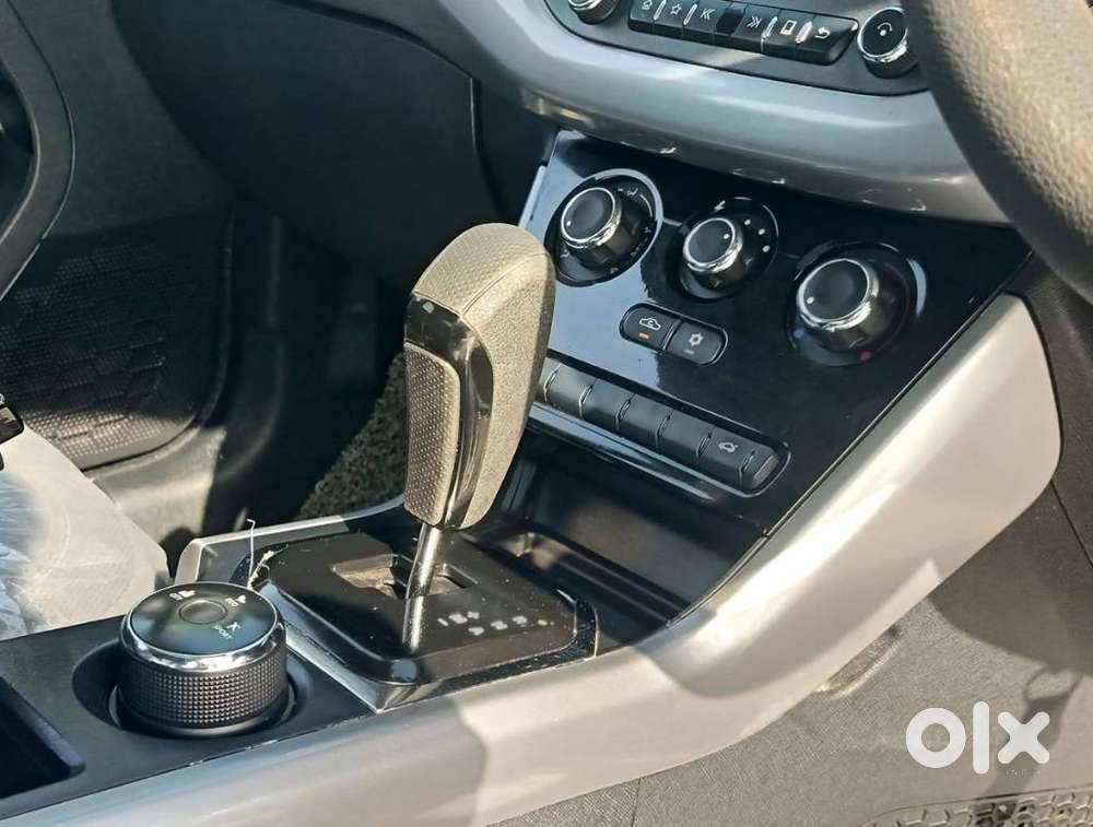 Tata Nexon 1.2 Revotron Xma Amt (s), 2023, Petrol