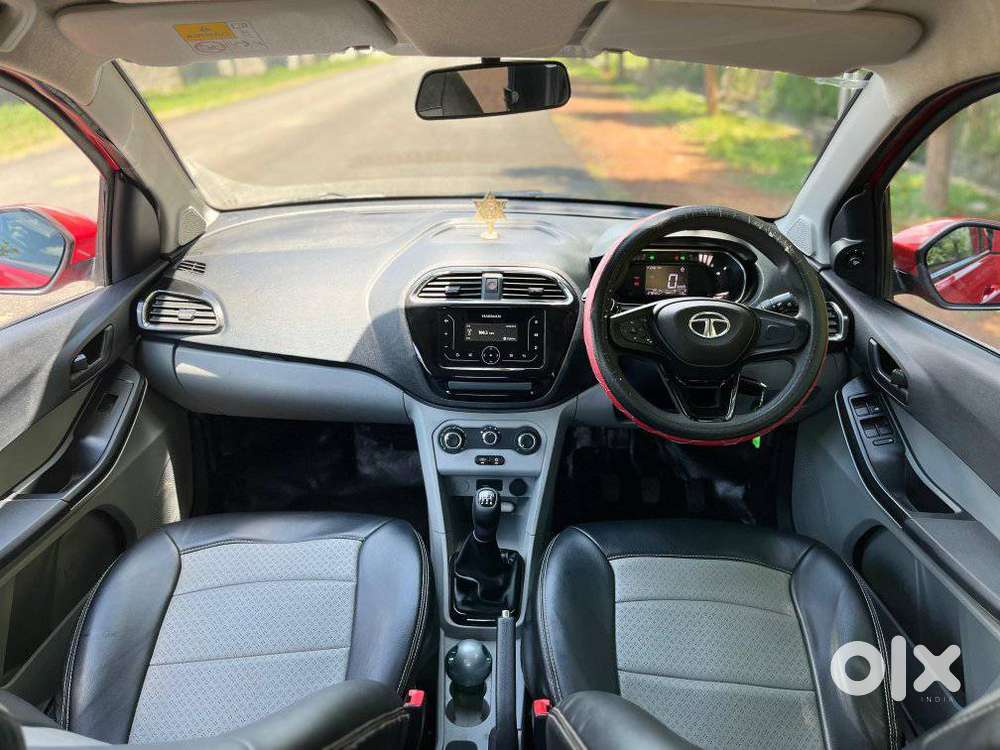 Tata Tiago, 2022, Petrol