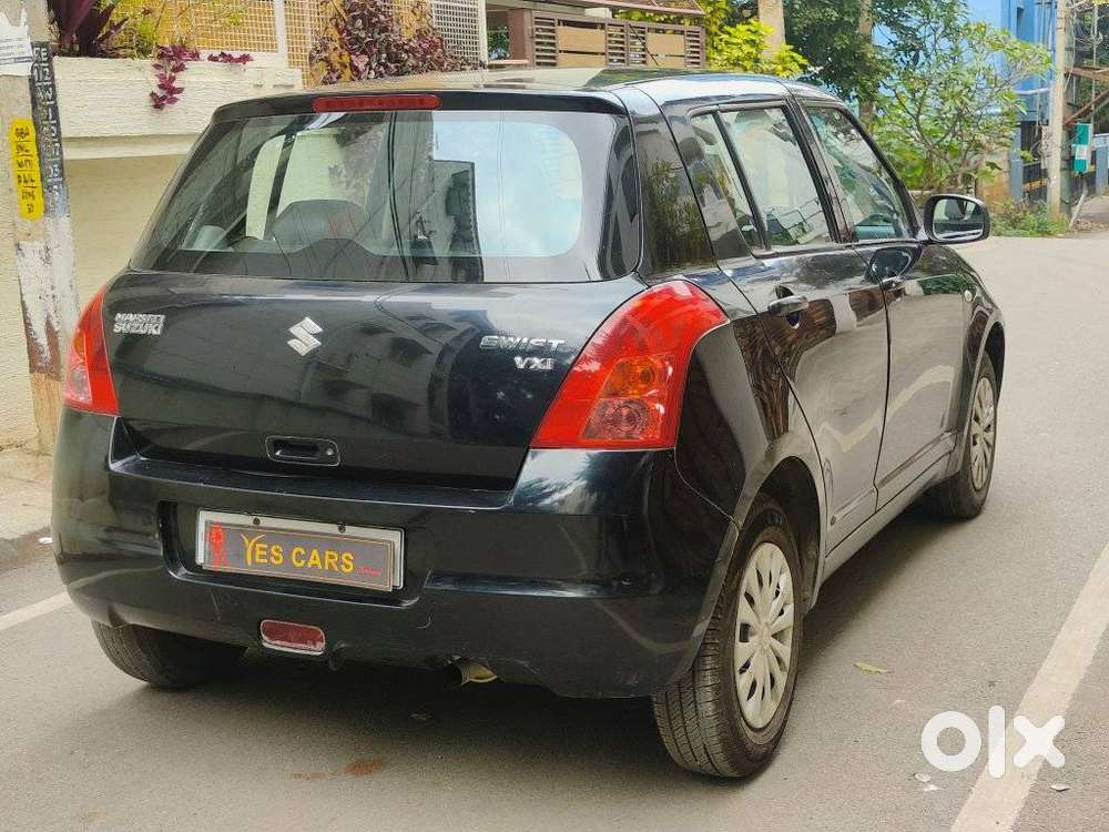 Maruti Suzuki Swift Vxi 1.2 Abs Bs-iv, 2011, Petrol