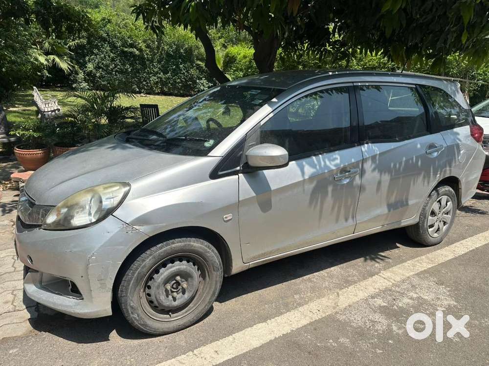 Honda Mobilio 2014