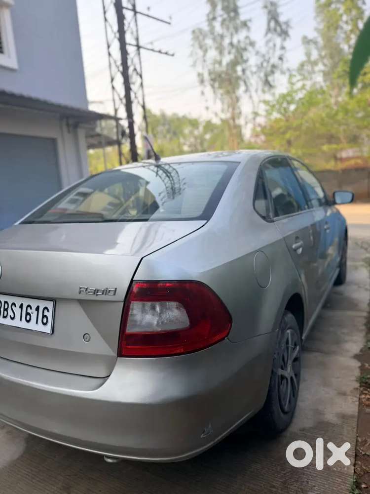 Skoda Rapid 2013 Diesel 87000 Km Driven
