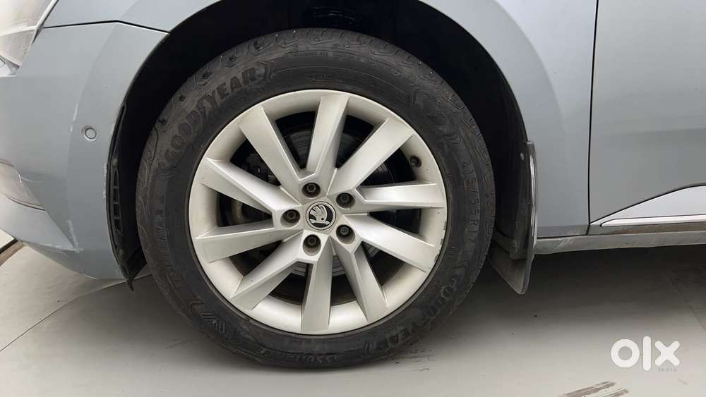 Skoda Superb Lk 1.8 Tsi At, 2018, Petrol