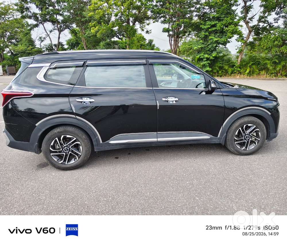 Kia Carens 2024 Diesel 10586 Km Driven