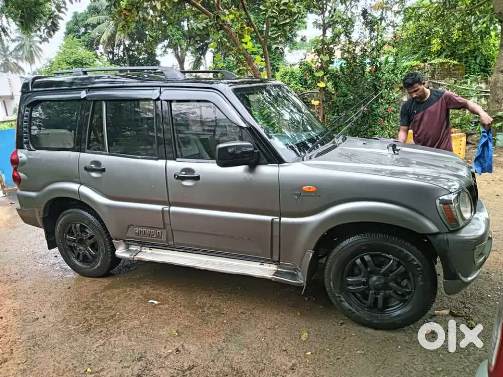 Mahindra Scorpio Classic 2011